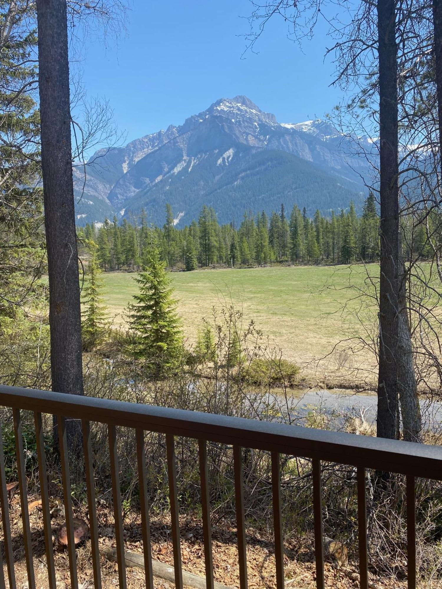 Rocky Mountain Cabins And Home Golden Exteriör bild